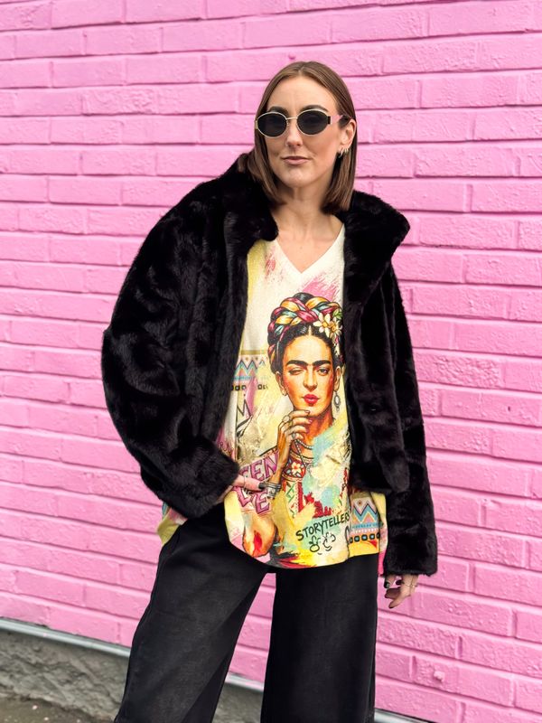 Frida Queen Tee