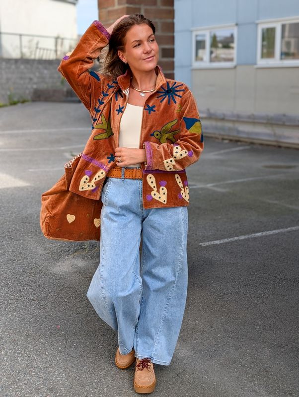 Suzani Velvet Short Kimono Qnuz