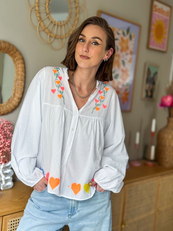 Embroidery Blouse Qnuz