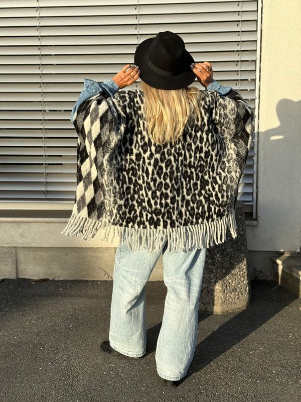 Sofia Hat Love Forever 