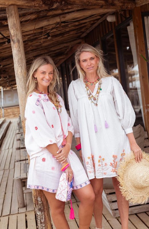 Summer Embroidery Blouse Place Du Soleil