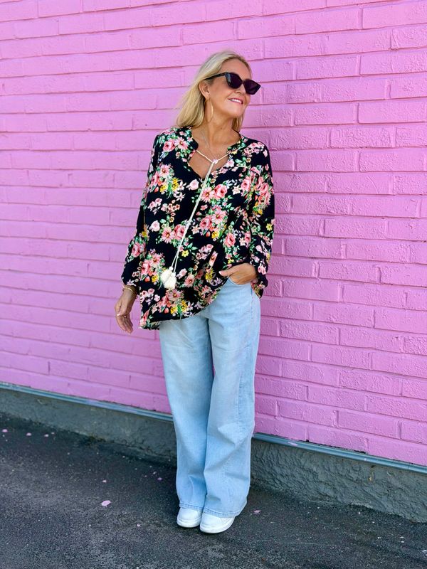 Tyra Flower Blouse