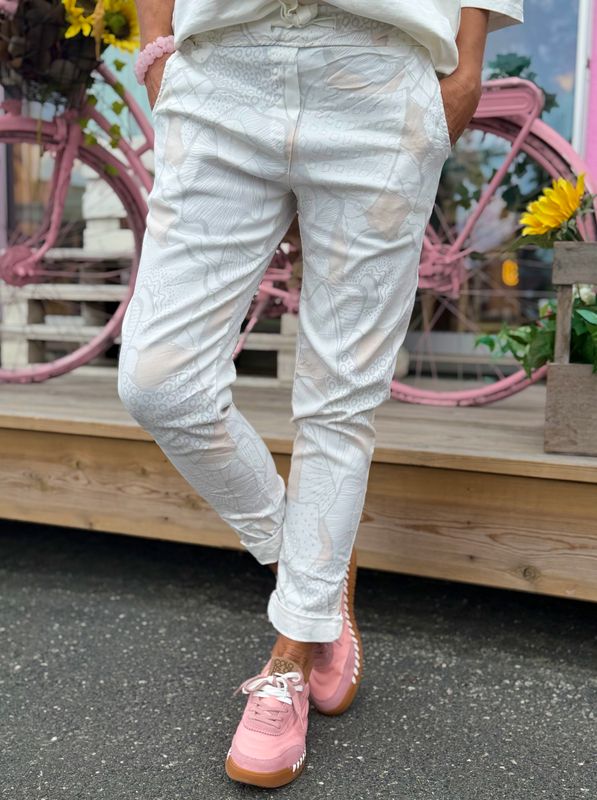 Dusty Stretchy Pant