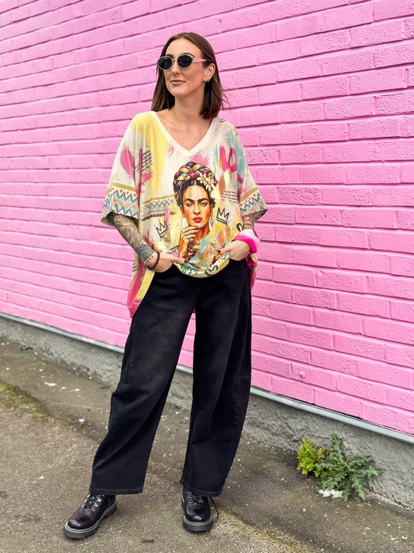Frida Queen Tee