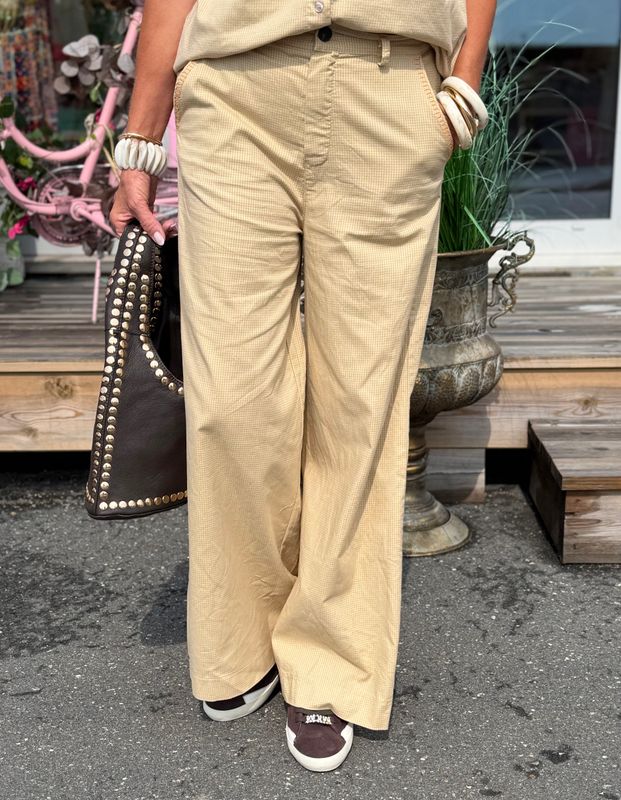Rica Pants Not Sisters