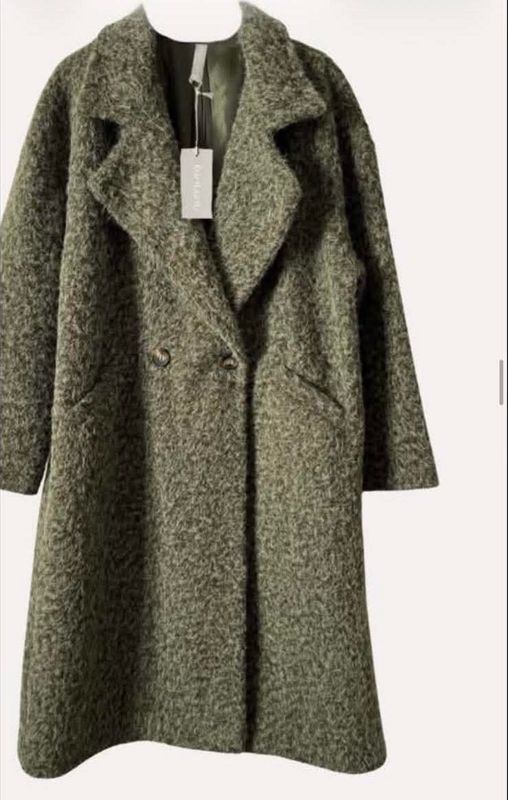 Autumn Coat Reunion