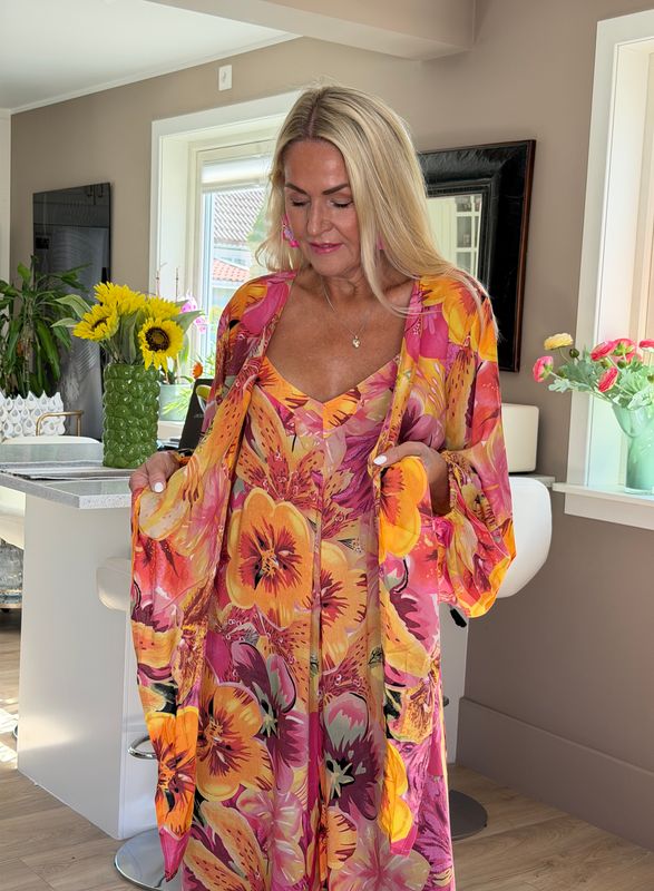 Big Flower Jumpsuit Coconut Milk