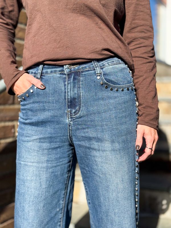 Jeans With Studs Qnuz