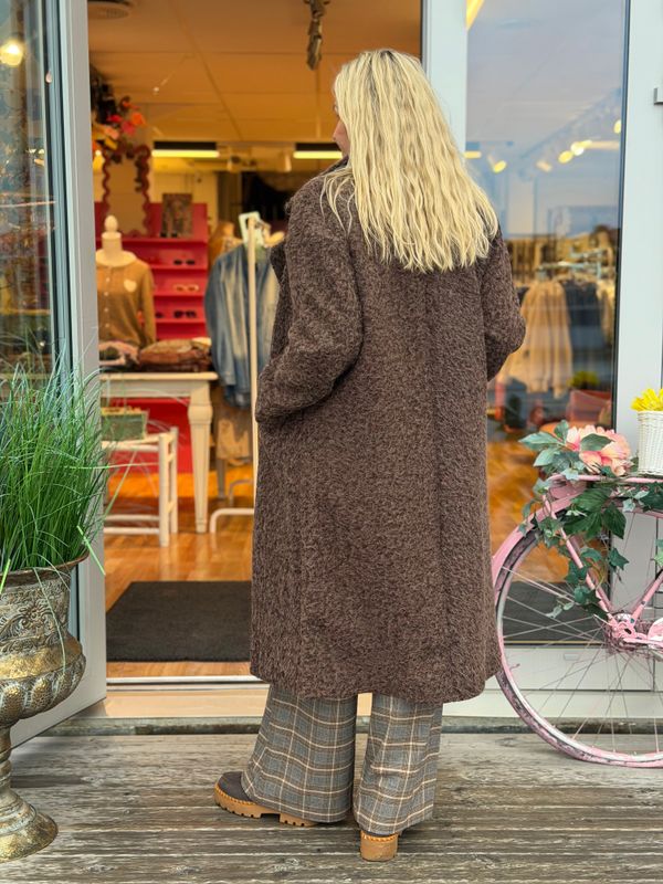 Autumn Coat Reunion