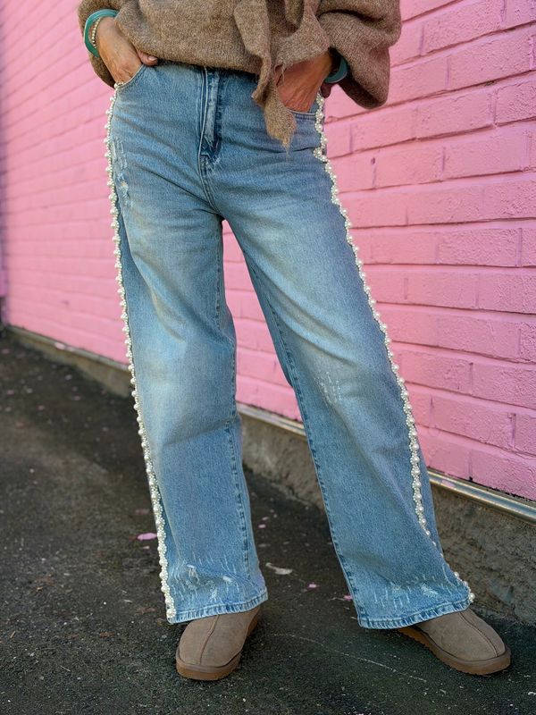 Jeans w/ Ribbon & Pearls Qnuz
