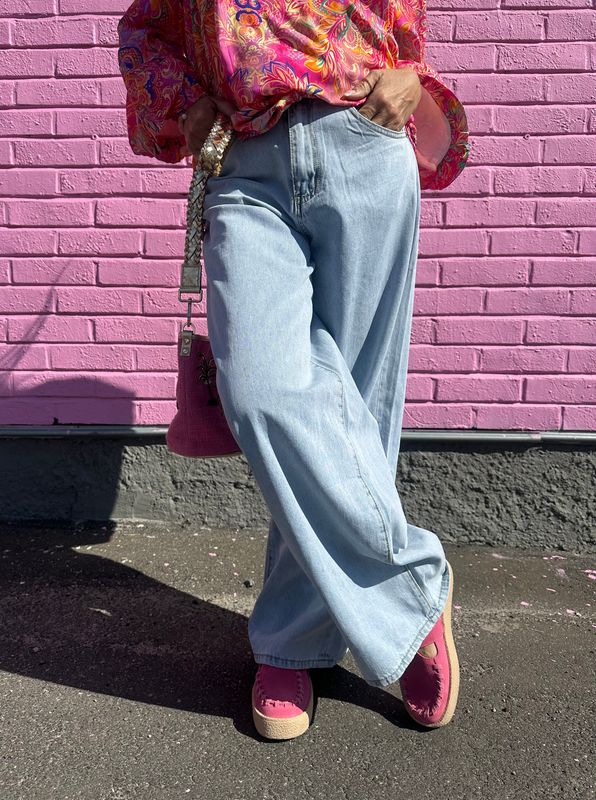 Dana Jeans