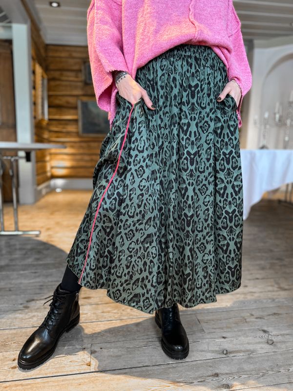 Leo Skirt Miss Goodlife